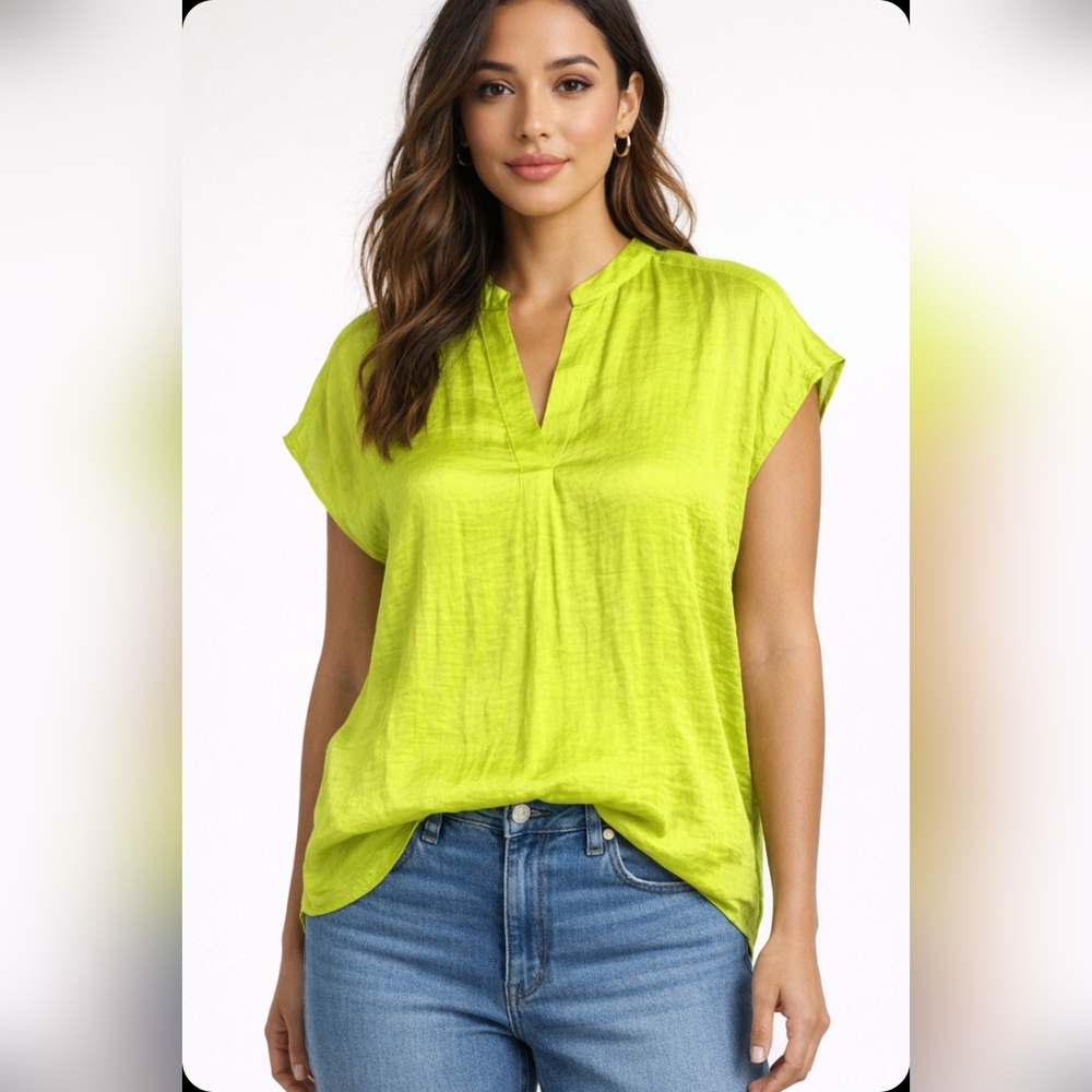 (354) NWOT RACHEL ROY Hammered Satin Top, Size XS